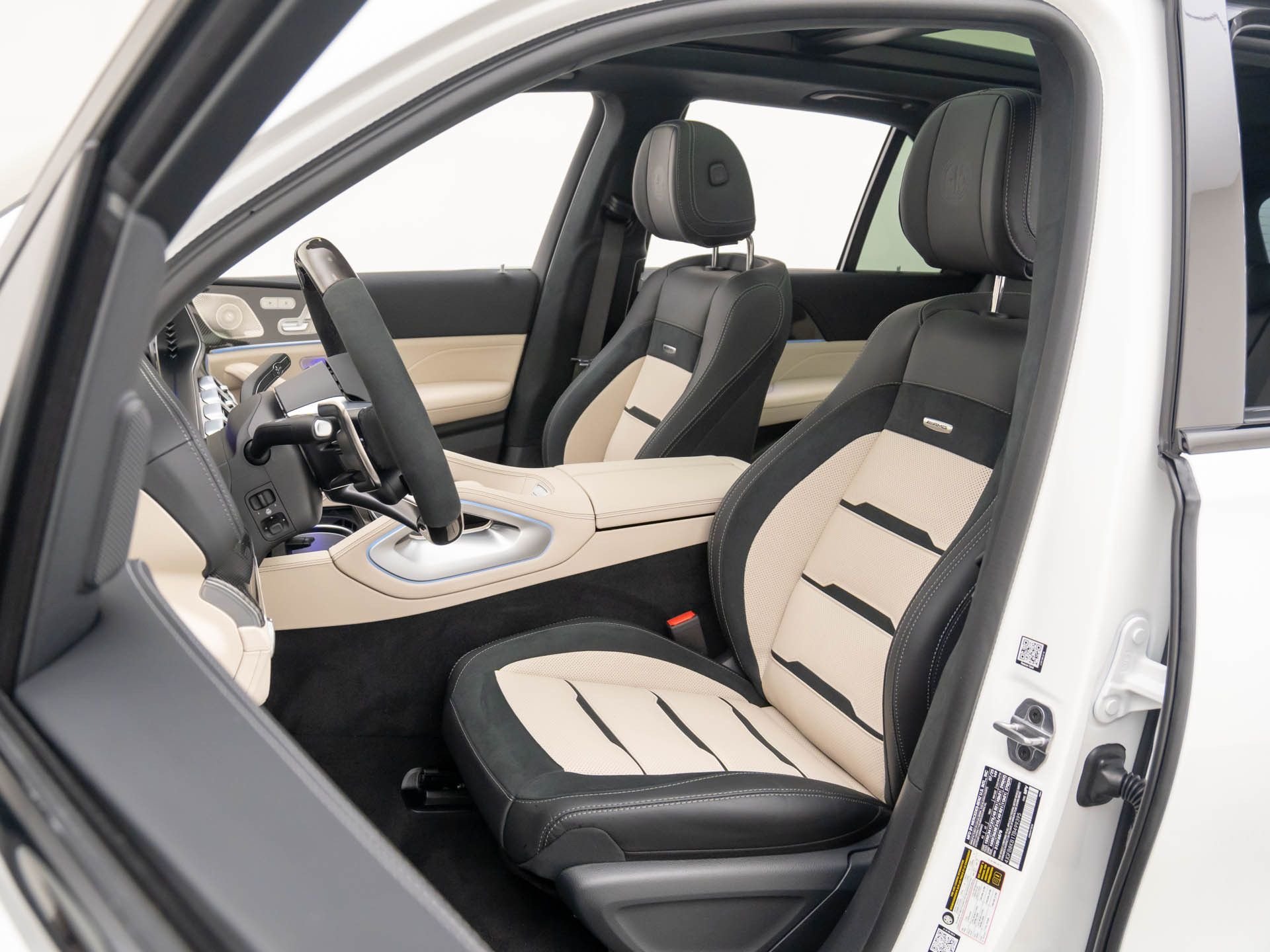 New 2026 Polar White Mercedes-Benz GLE 63 S AMG® image 17