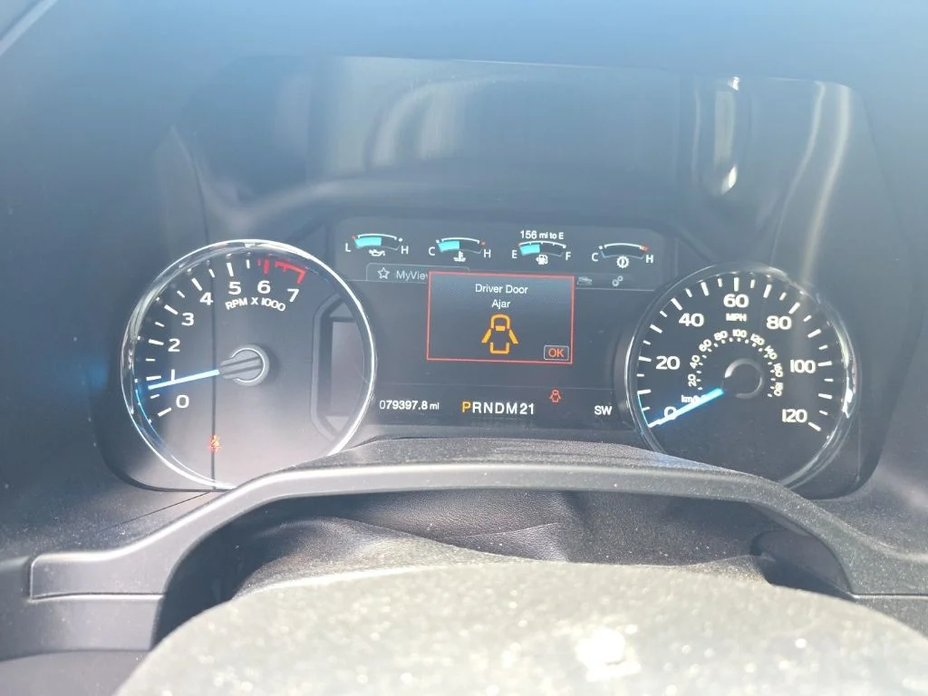 Used 2017 Ingot Silver Ford Lariat image 3