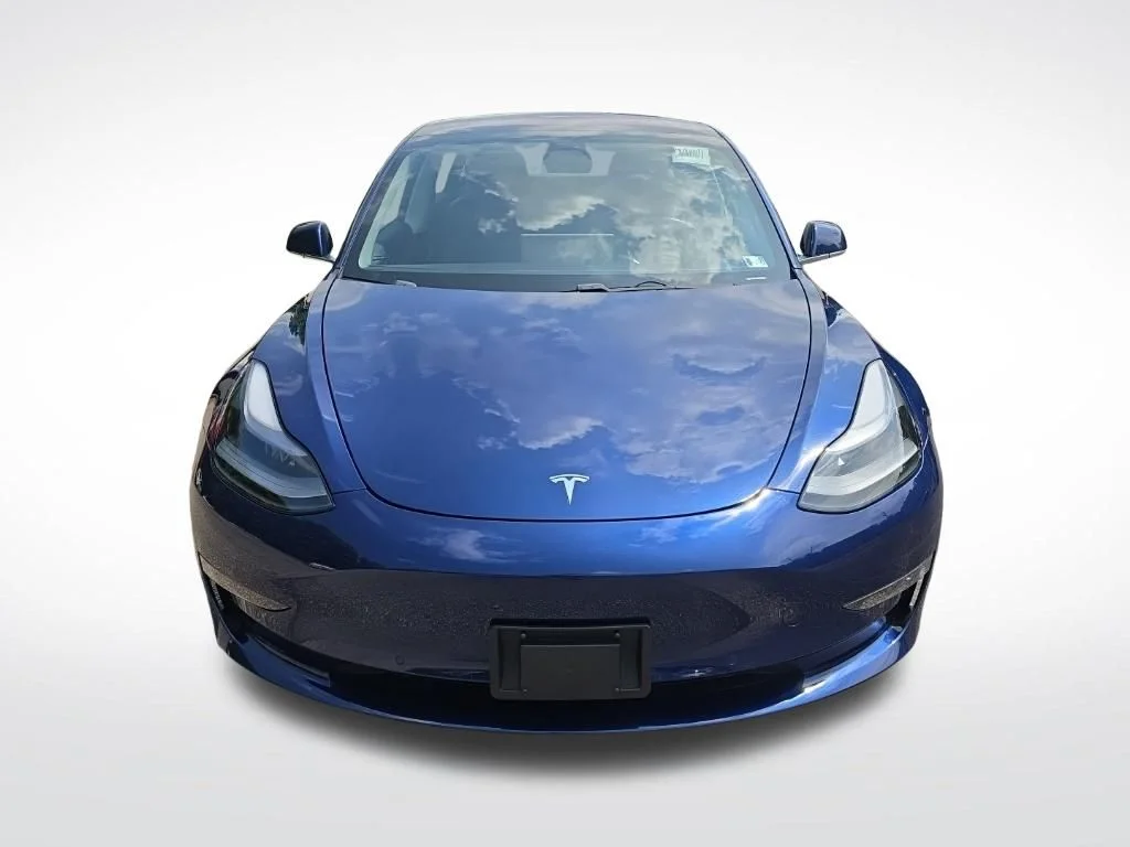 Used 2018 Blue Tesla Long Range image 1