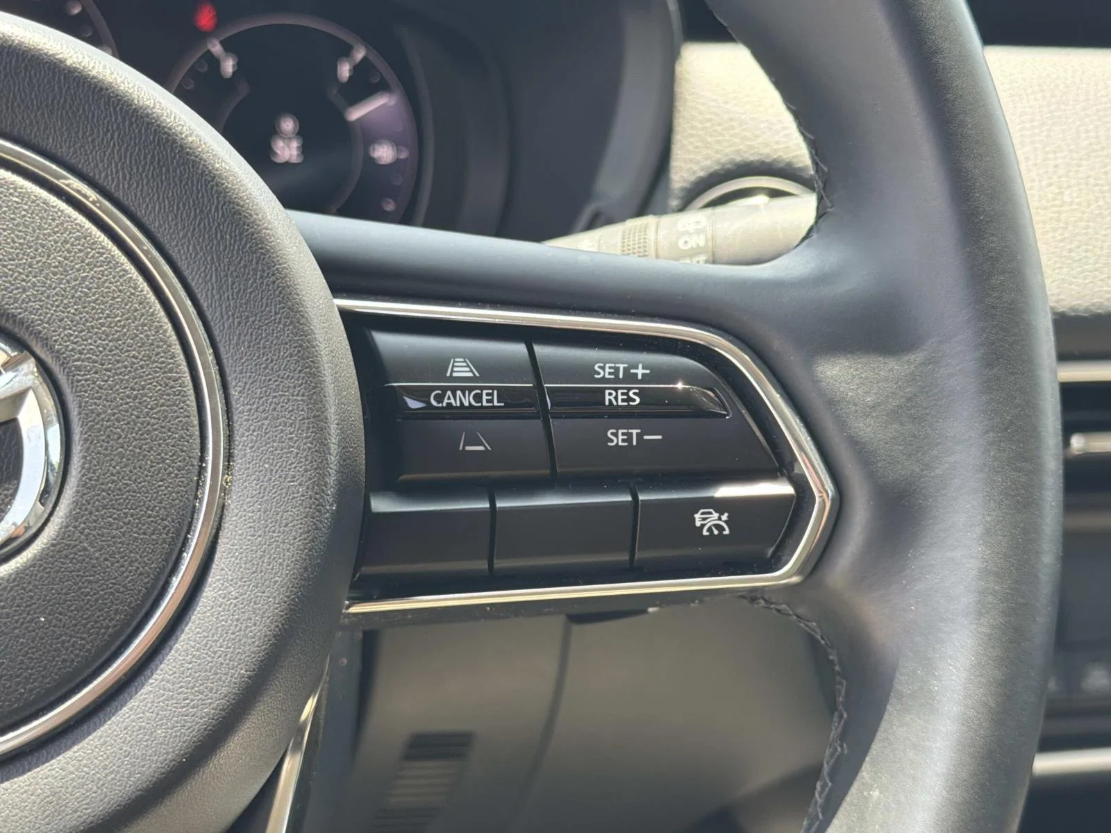 Used 2024 DEEP CRYSTAL BL Mazda Preferred AWD image 10