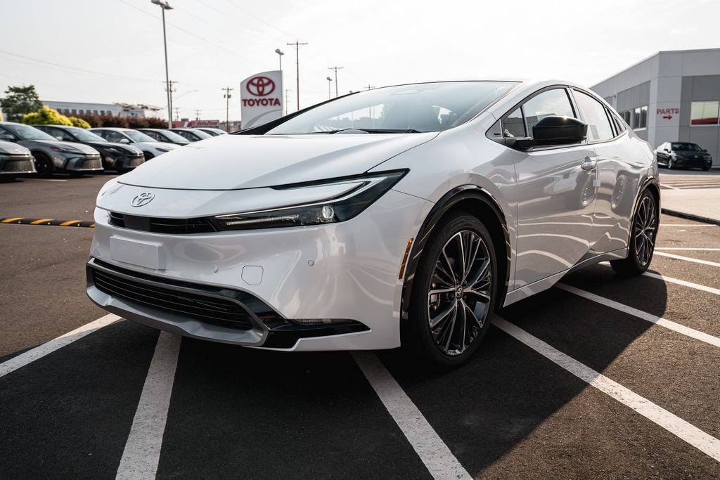New 2026 Wind Chill Pearl Toyota Limited image 3