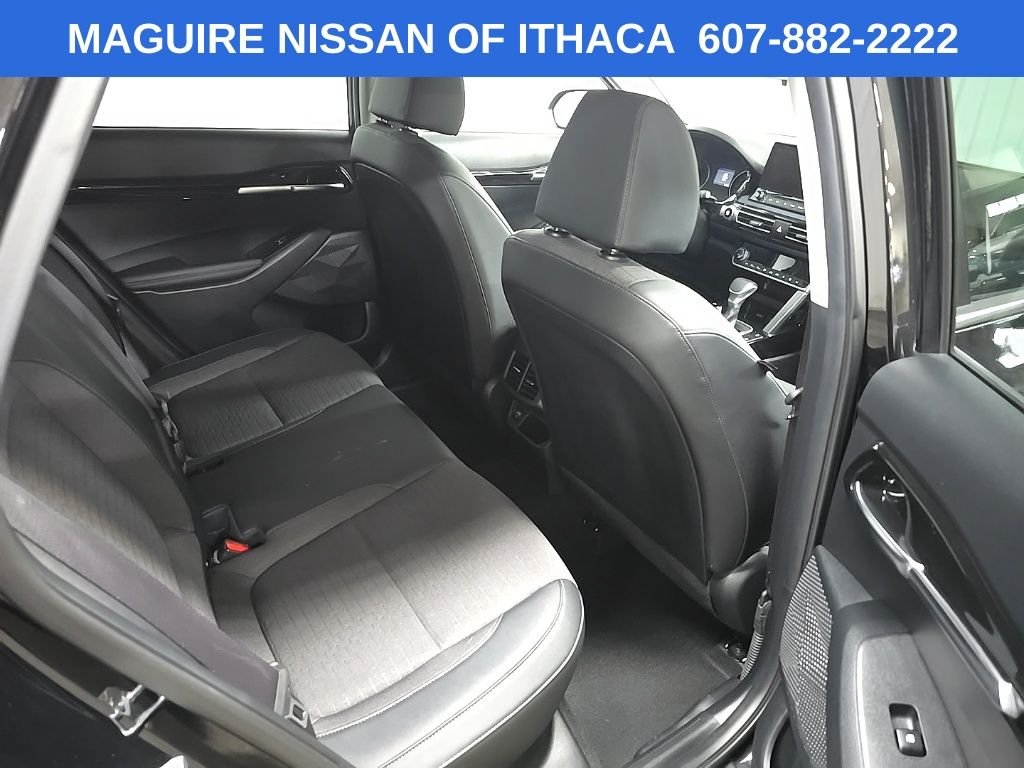 Used 2023 Black Kia S image 17