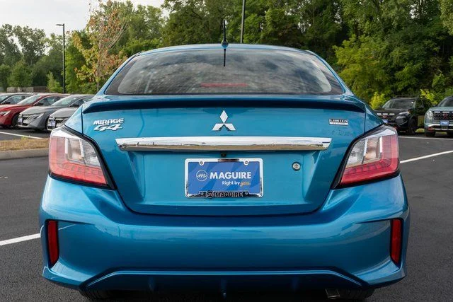 Used 2024 Blue Mitsubishi LE image 7