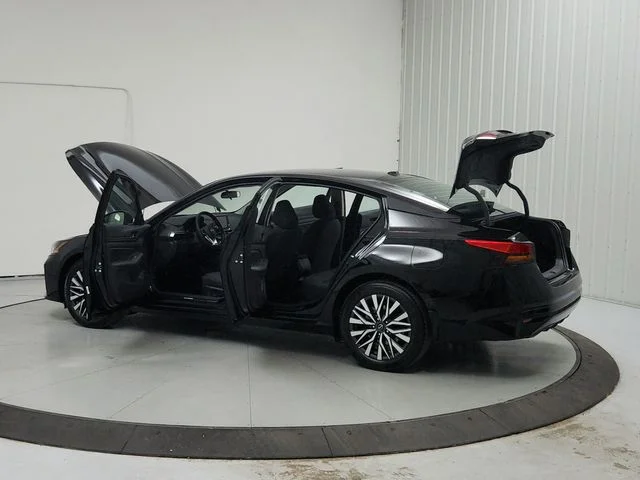 New 2026 Black Nissan 2.5 SV image 13