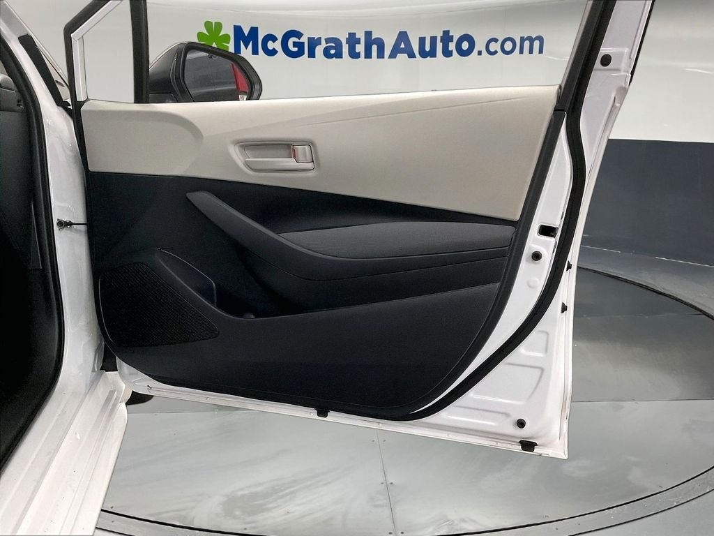 Used 2026 White Toyota LE image 28