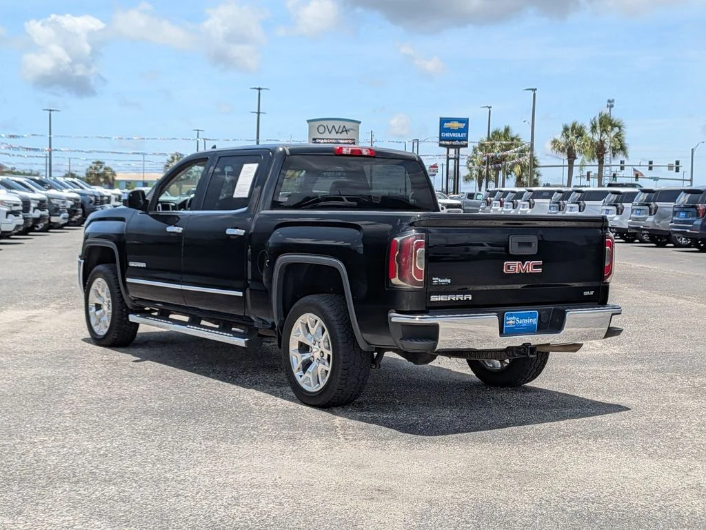 Used 2018 Black GMC SLT image 3
