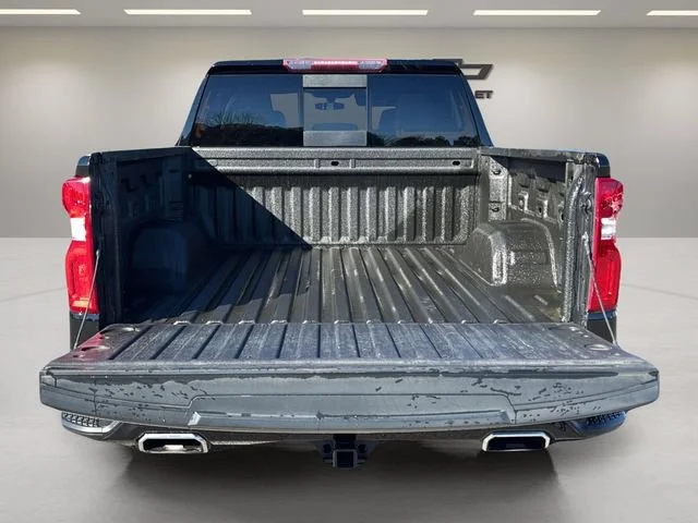 Used 2020 BLACK Chevrolet RST image 31