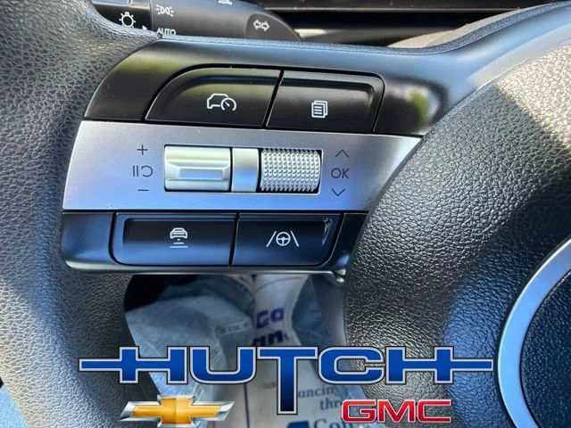 Used 2025 Gray Hyundai SEL image 30