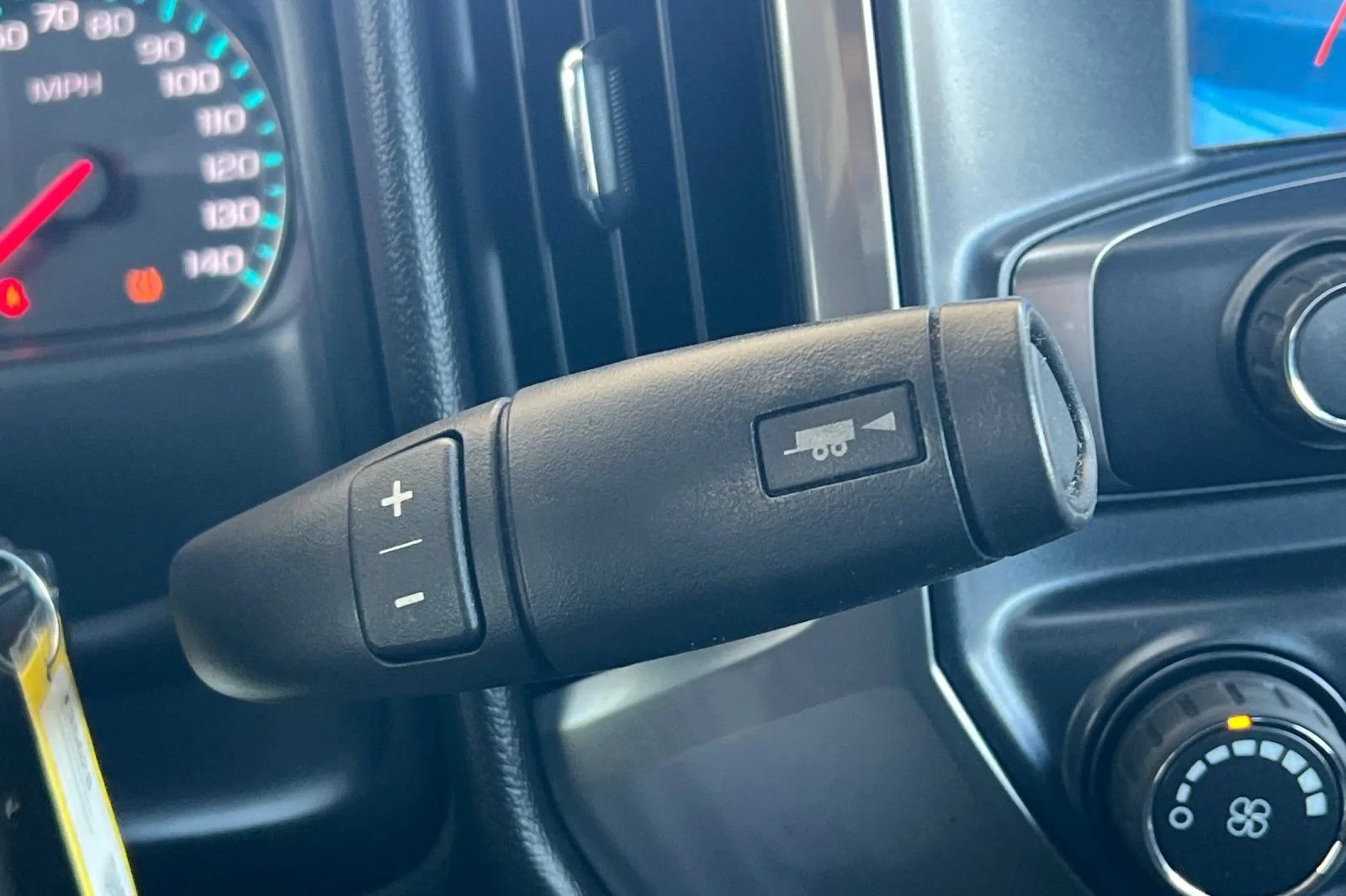 Used 2017 SUMMIT WHITE Chevrolet LT image 20