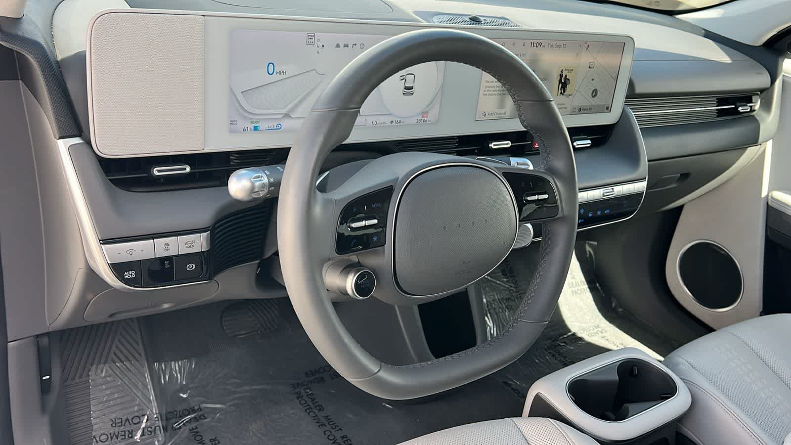Certified Used 2023 Atlas White Hyundai Limited image 10