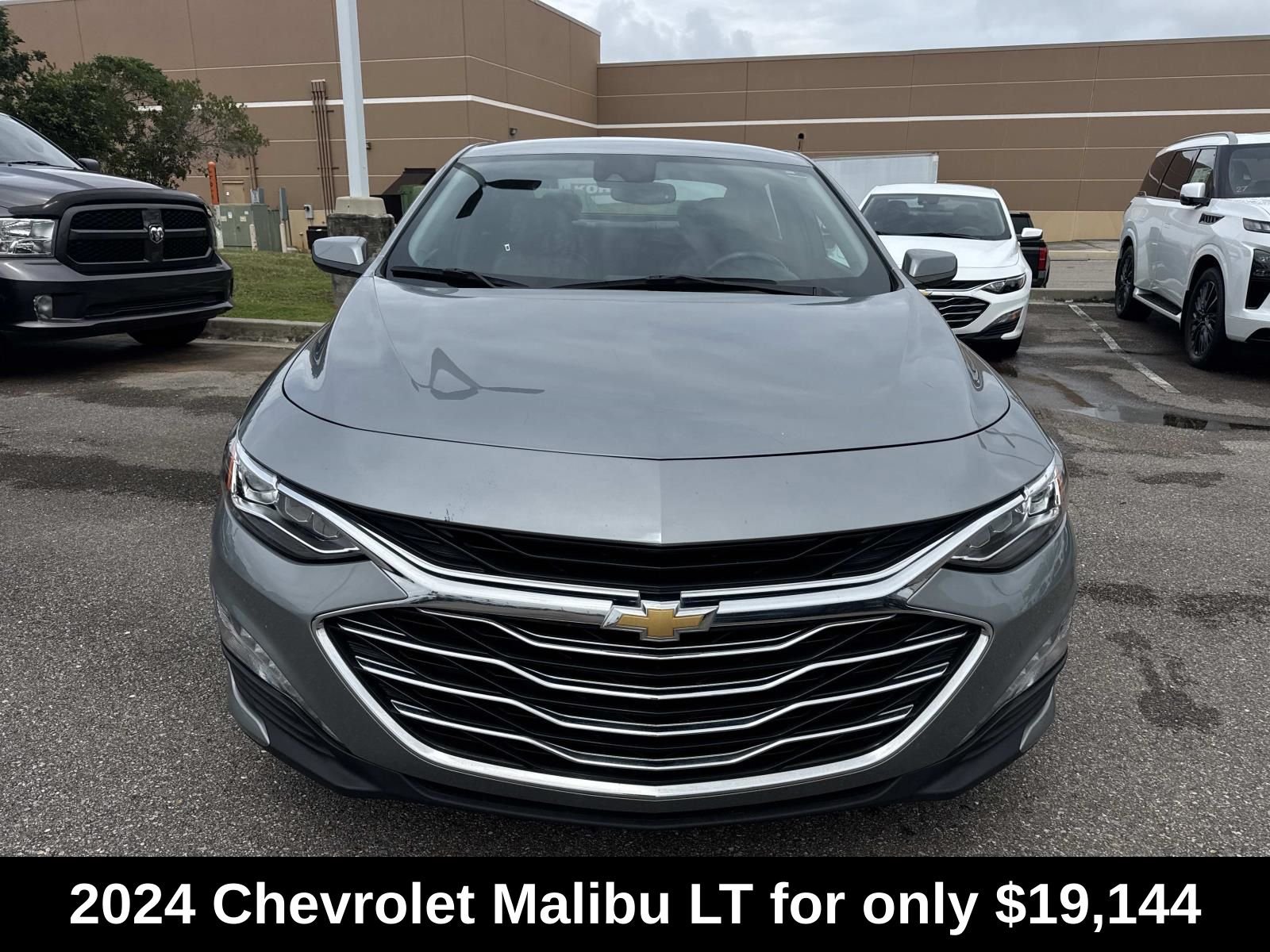 Used 2024 Gray Chevrolet LT image 2
