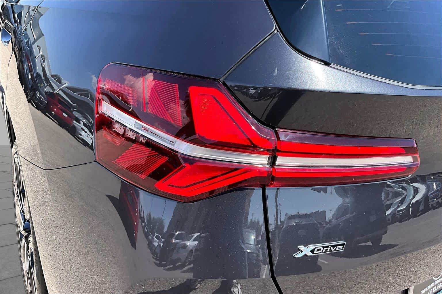 New 2026 Dark Graphite Metallic BMW 30 xDrive image 14