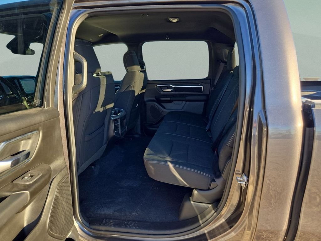 New 2026 Granite Crystal Metallic Clear-Coat Exterior Paint RAM Big Horn/Lone Star image 18