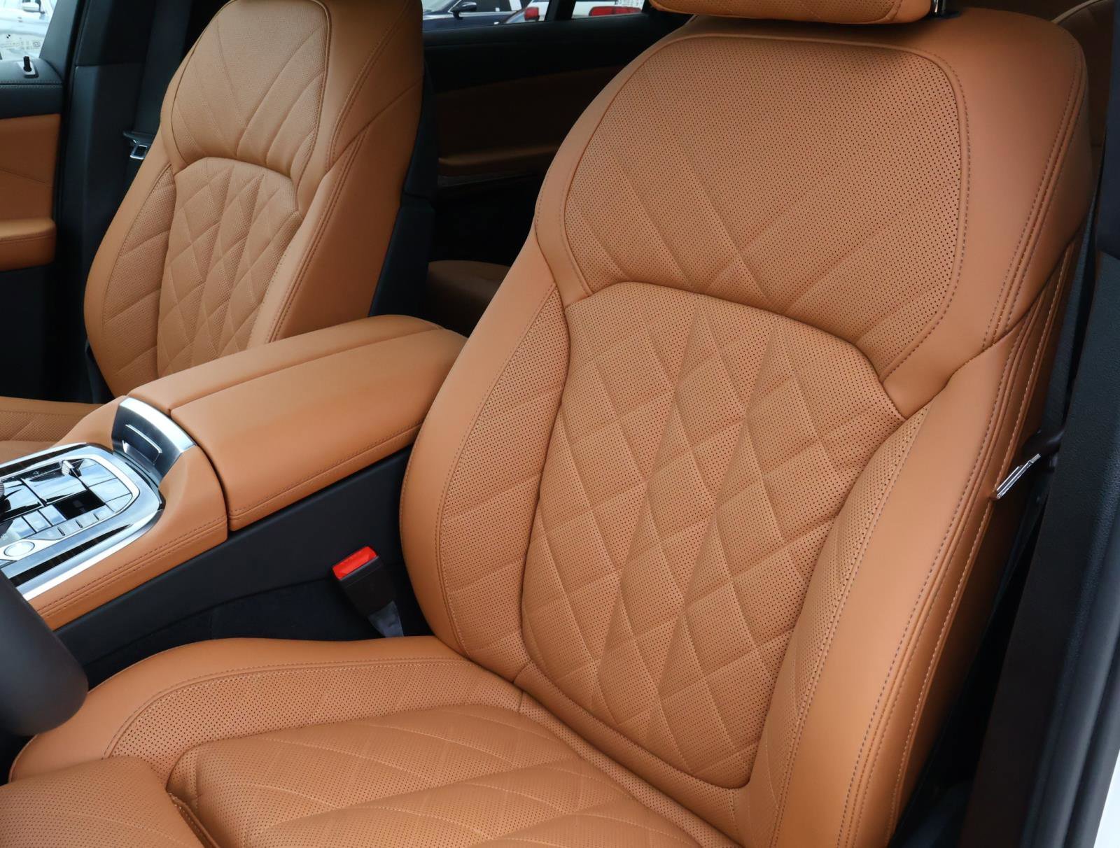 2026 BMW X7 40i - Photo 14