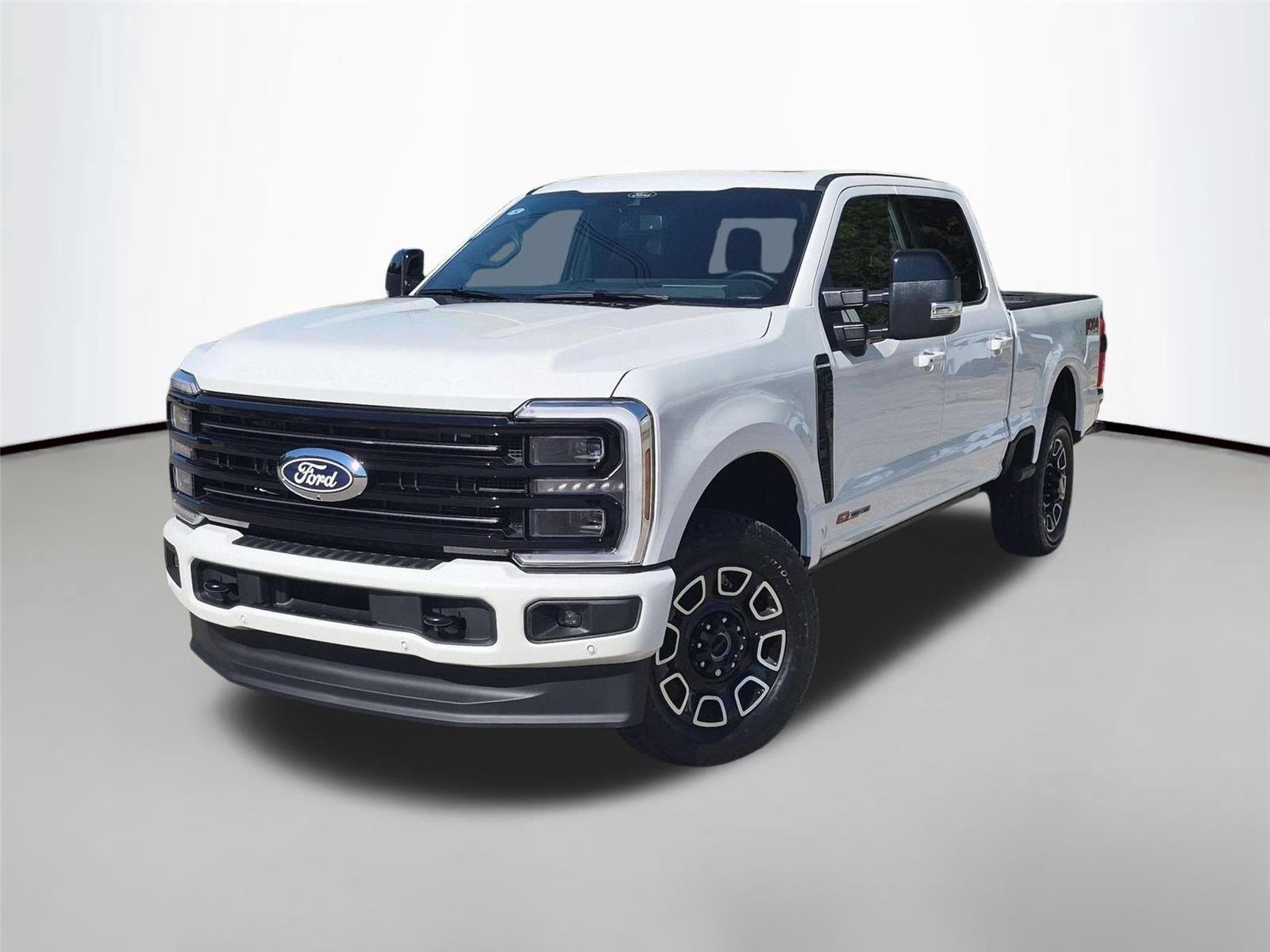 New 2027 Star White Metallic Tri-Coat Ford F-250® Platinum® image 1