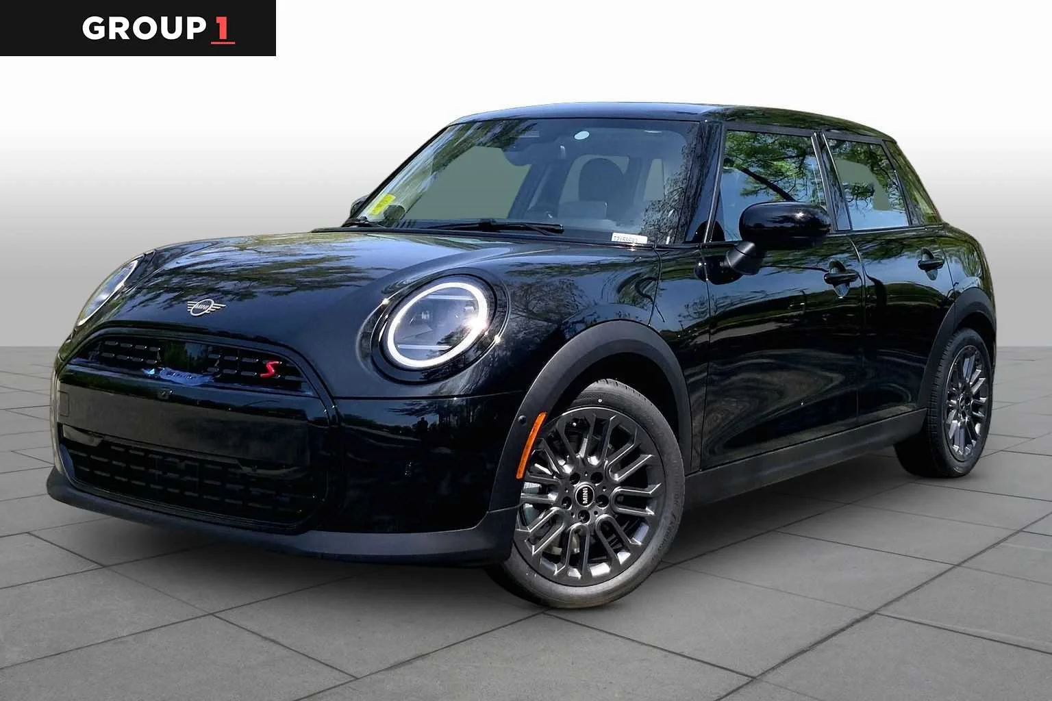 Iconic Mini New 2026 MINI 4 Door Iconic Sportshatch in Houston #T2Y58693 | Group 1 ...