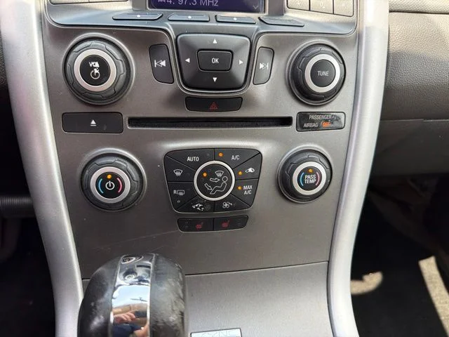 Used 2013 Silver Ford SEL image 20
