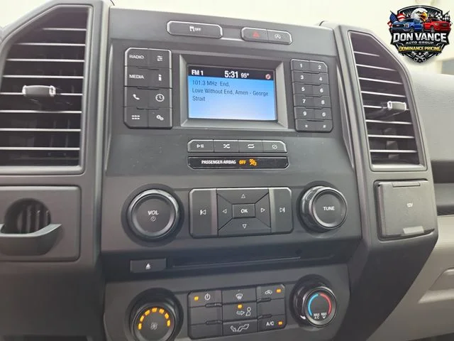 Used 2018 White Ford XL image 21