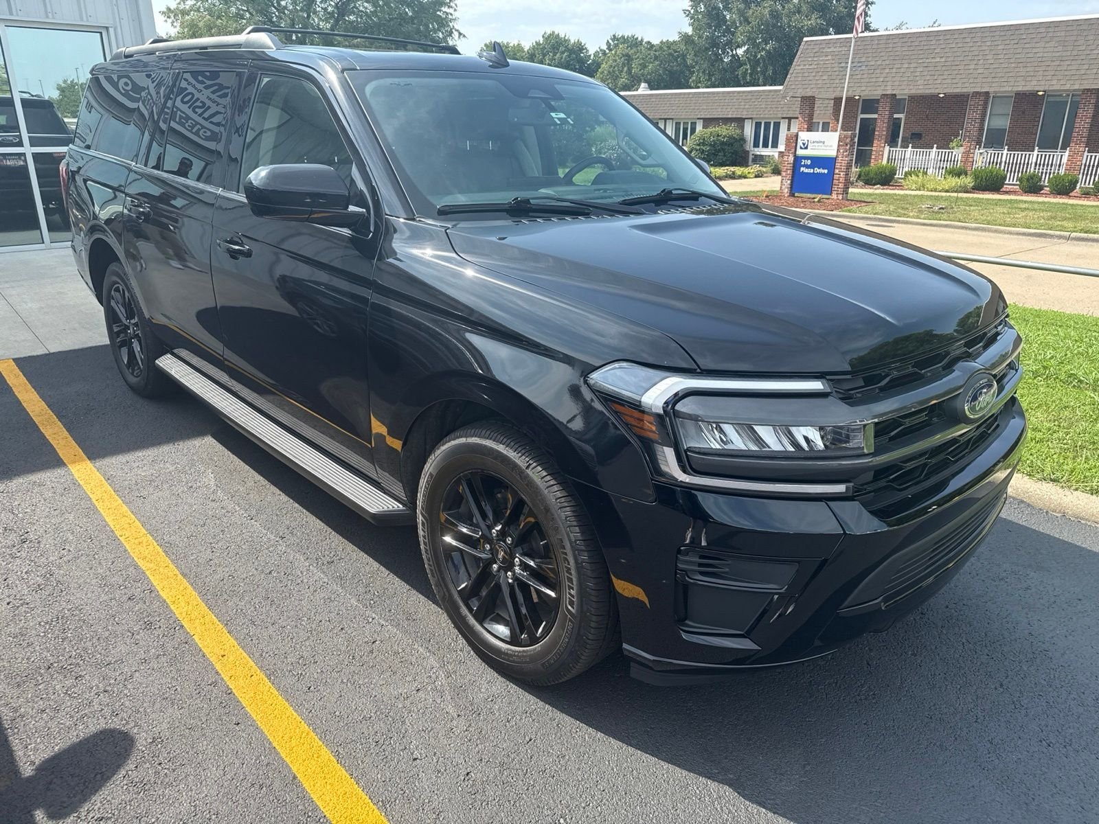 Used 2024 Black Ford XLT image 7
