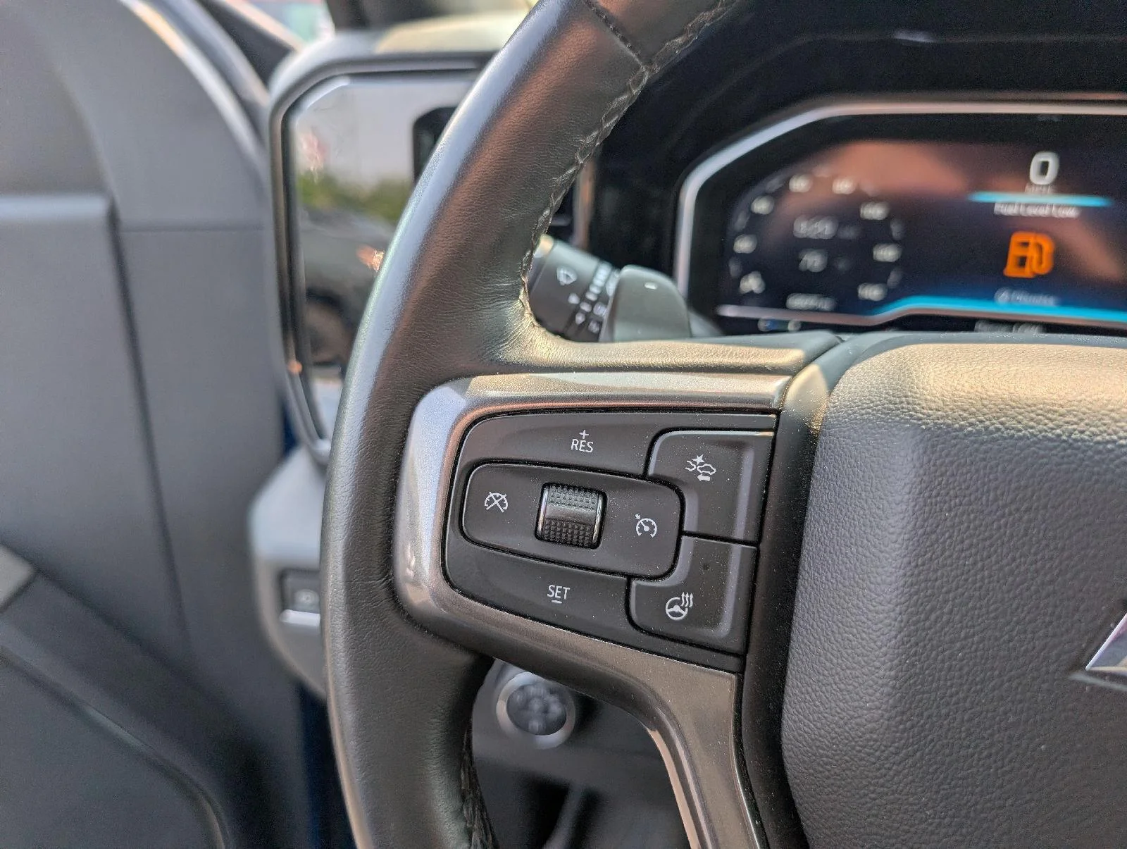 Used 2022 Glacier Blue Metallic Chevrolet ZR2 image 15