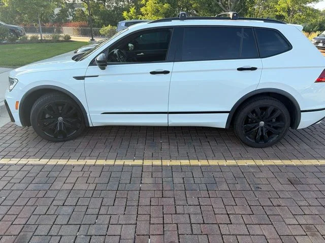 2021 Volkswagen Tiguan 2.0T SE R-Line Black