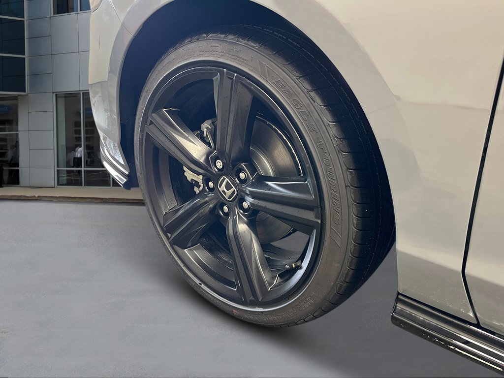 New 2026 Urban Gray Pearl Honda Sport-L image 12