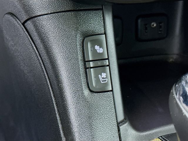 Used 2017 Red GMC Denali image 21