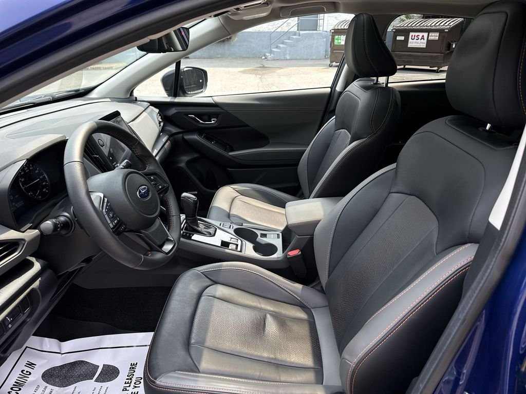 Used 2025 Sapphire Blue Pearl Subaru Limited image 11