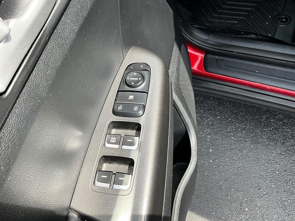 Used 2018 Red Kia LX image 13