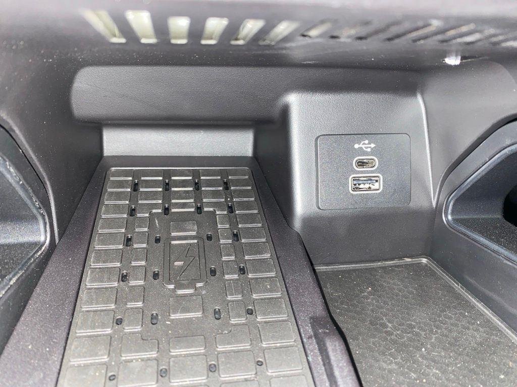 Used 2025 Oxford White Ford Raptor image 5