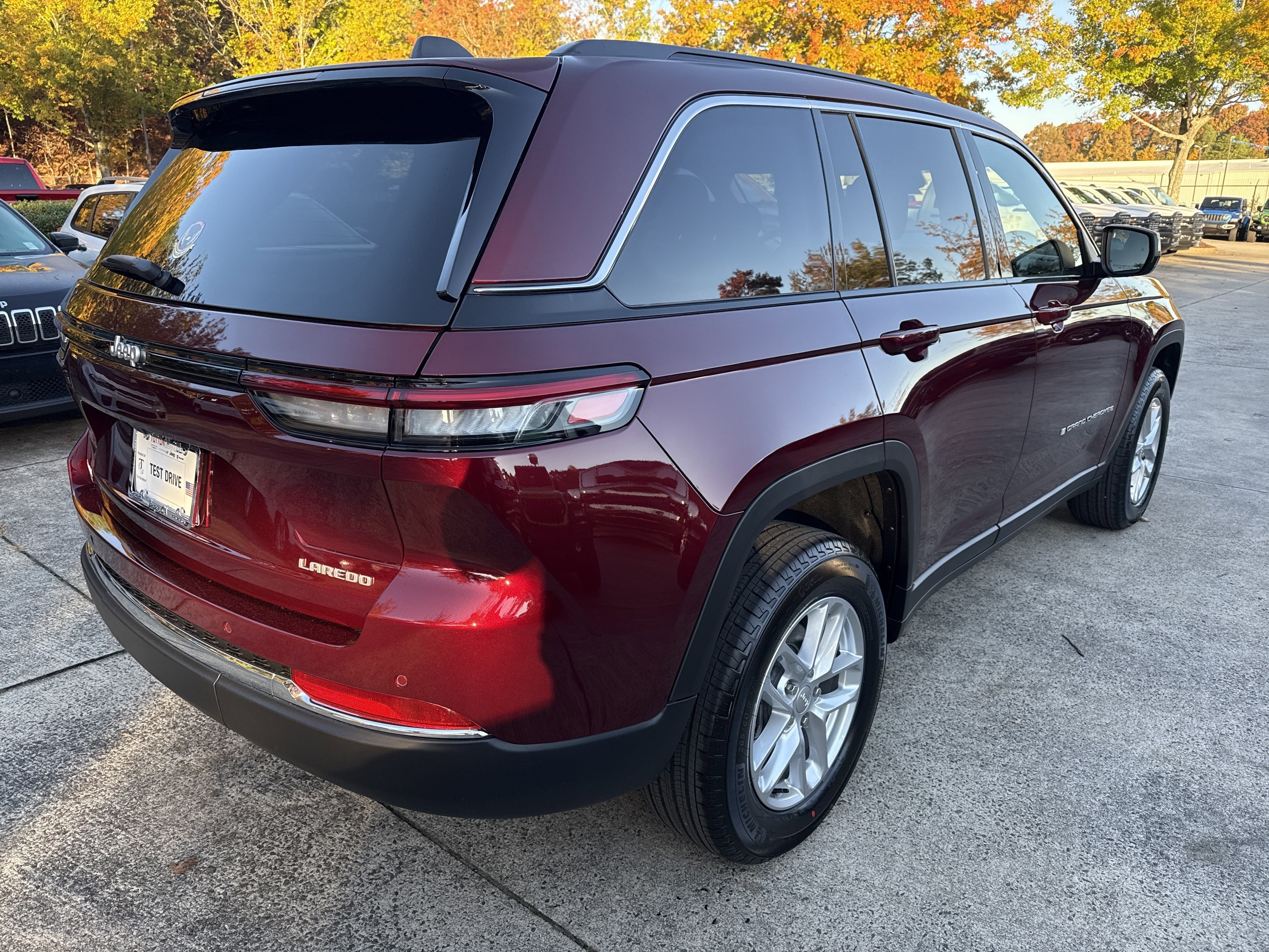 New 2025 Velvet Red Pearlcoat Jeep Laredo image 7