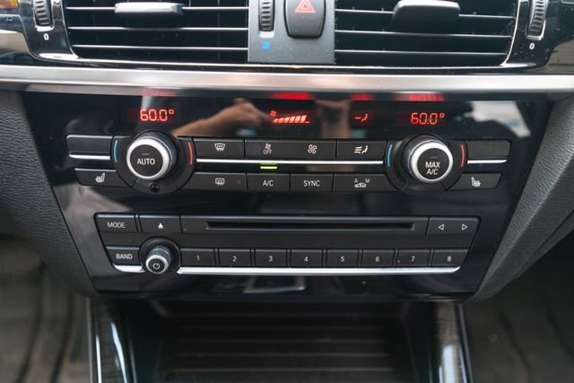 Used 2017 Space Gray Metallic BMW xDrive28i image 28