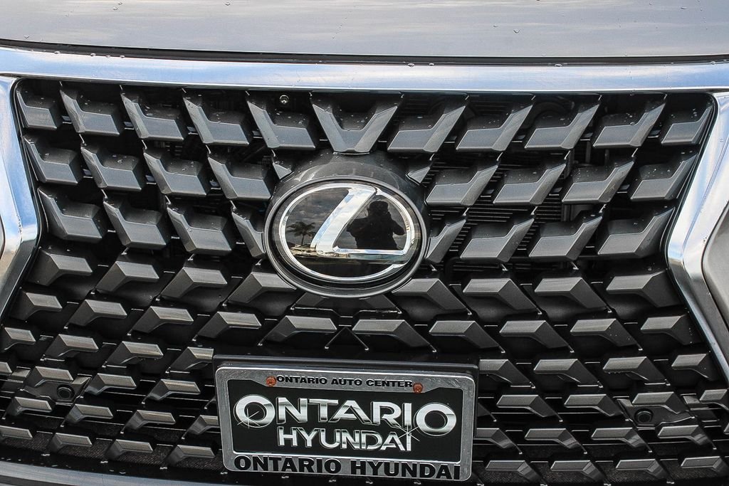 Used 2022 Silver Lexus 460 image 5