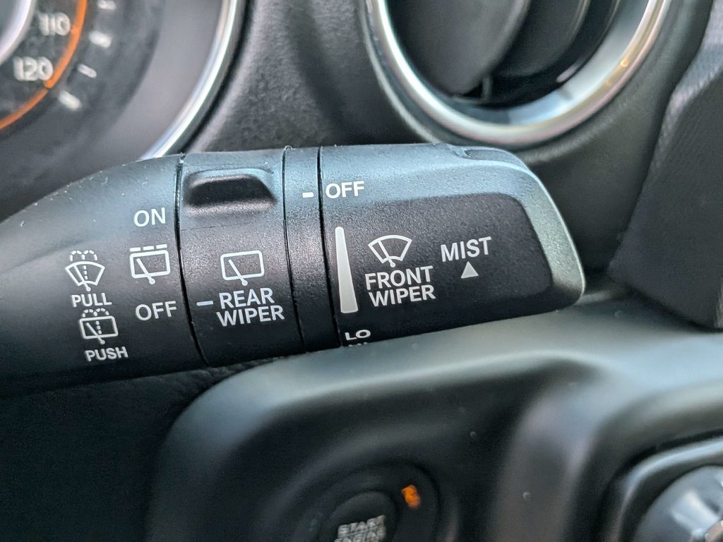 Used 2021 White Jeep Unlimited Sahara image 32