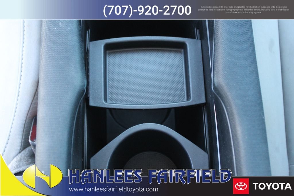 Used 2017  Honda EX image 17
