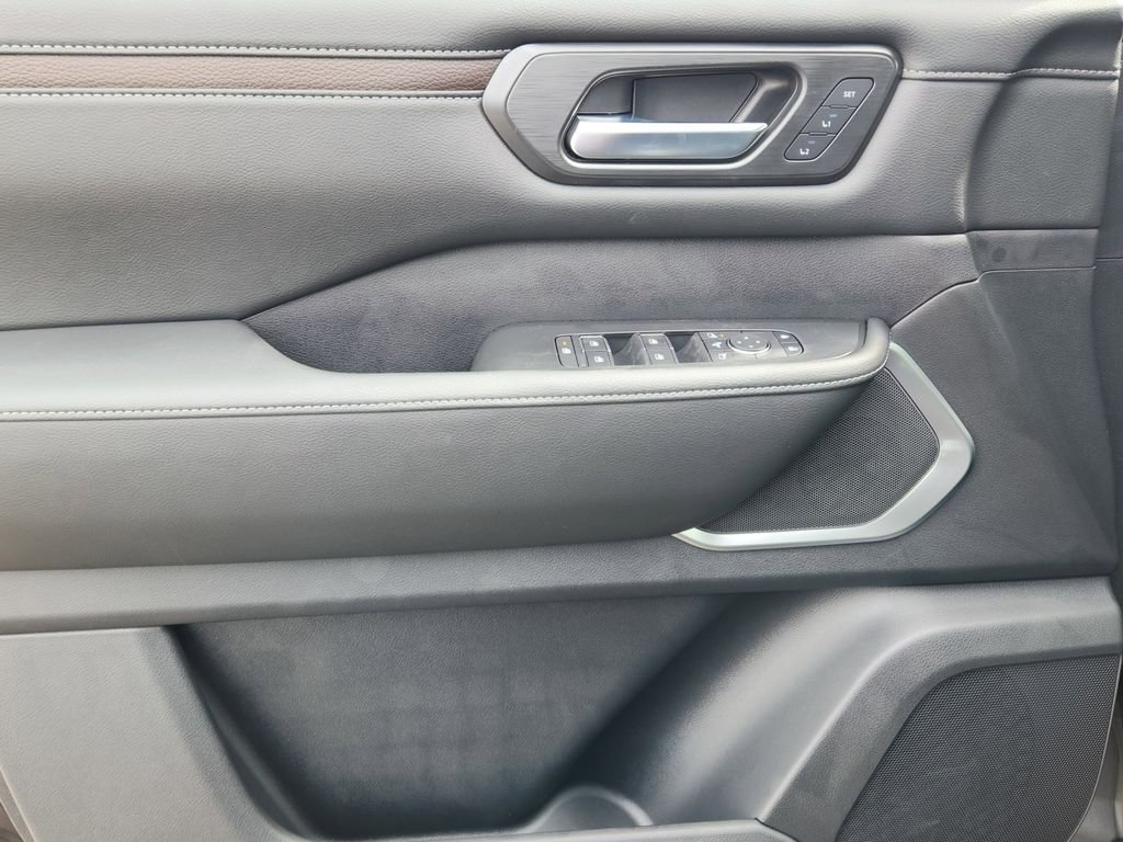 2026 Nissan Armada Platinum - Photo 7