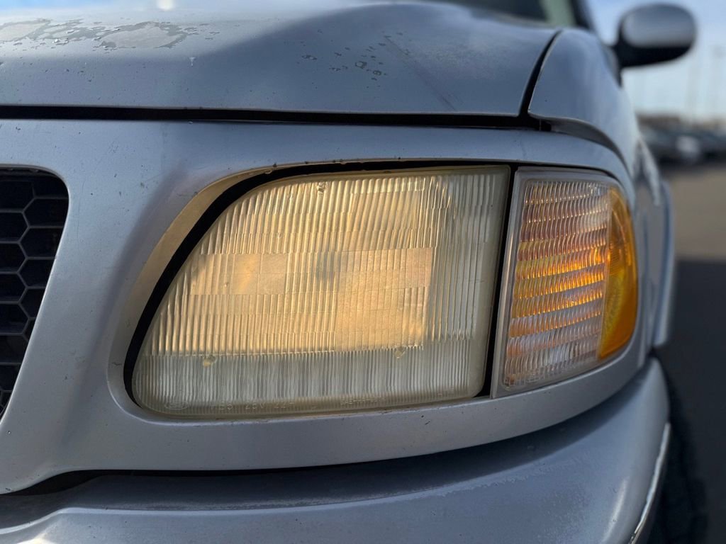 Used 2002  Ford XLT image 46