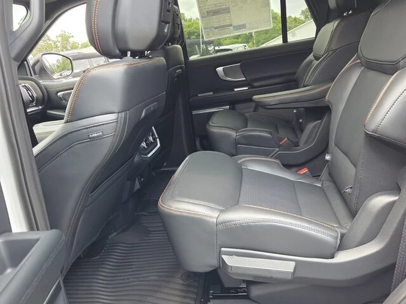New 2026 Star White Metallic Tri-Coat Ford Tremor® image 7