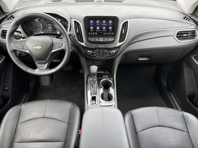 Used 2024 Iridescent Pearl Tricoat Chevrolet Premier image 15