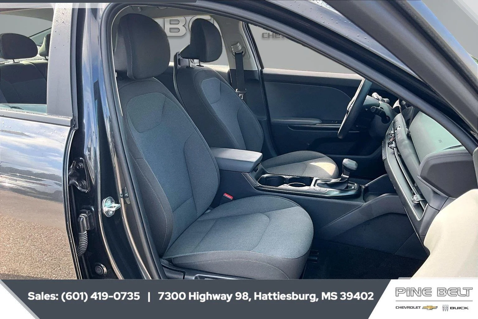 Used 2025 Interstellar Gray Kia LXS image 6