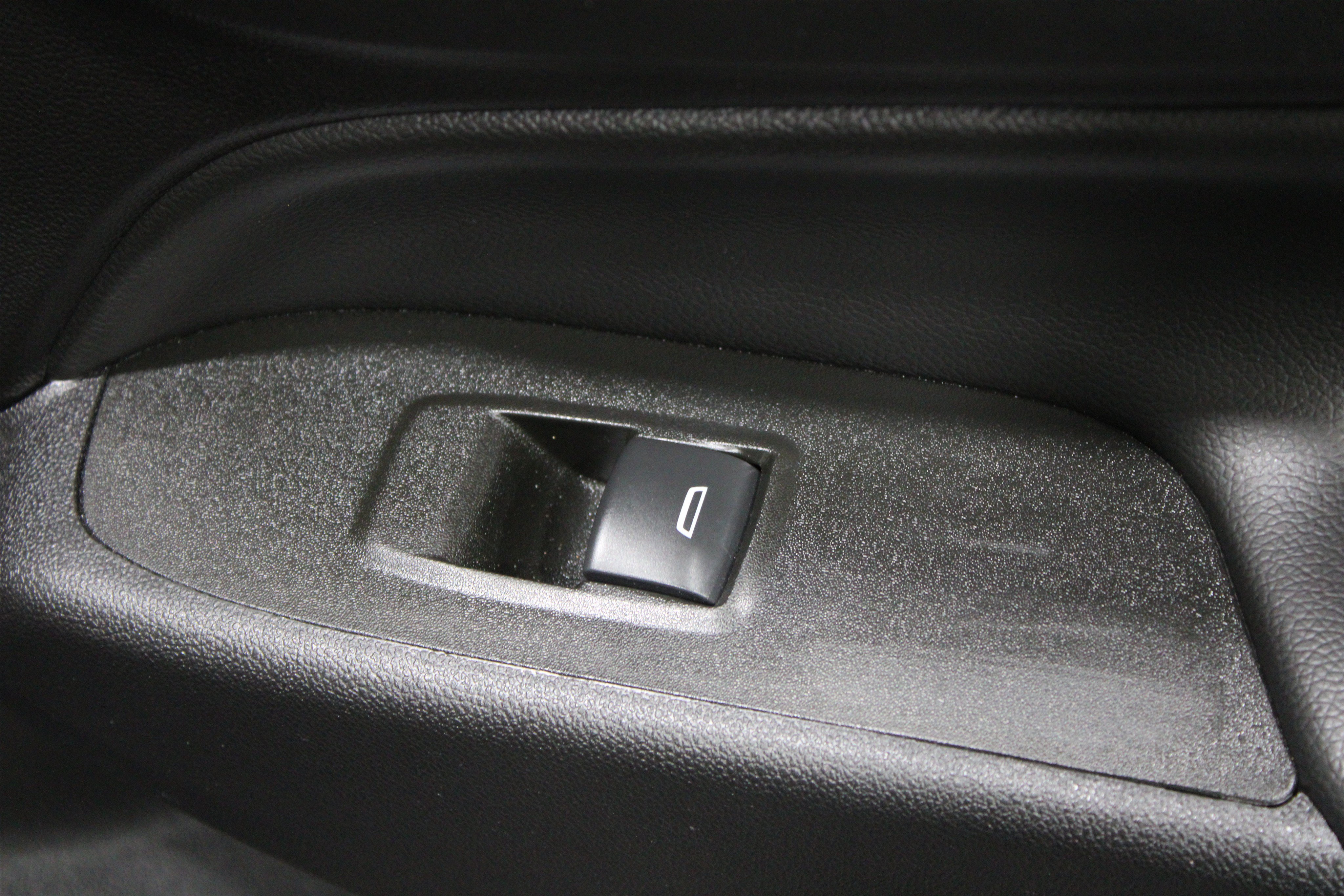 Used 2022 Iron Gray Metallic Chevrolet LT image 28
