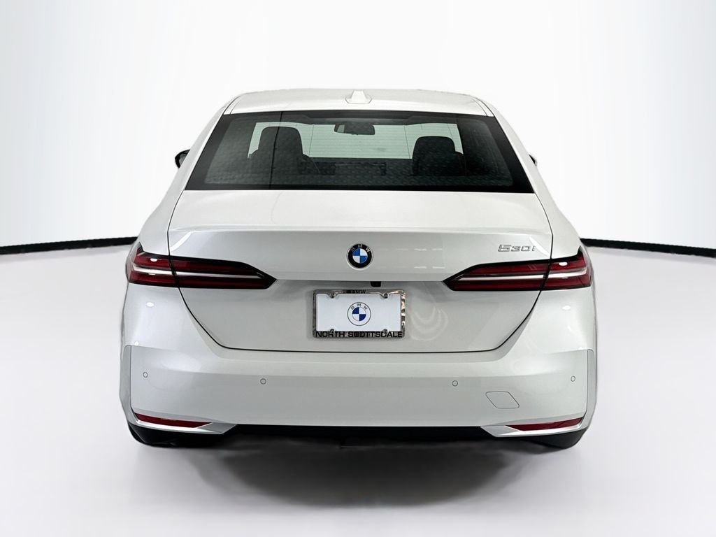 Used 2026 White Metallic BMW 530i image 6