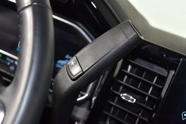 Used 2024 Summit White Chevrolet LT (2FL) image 22
