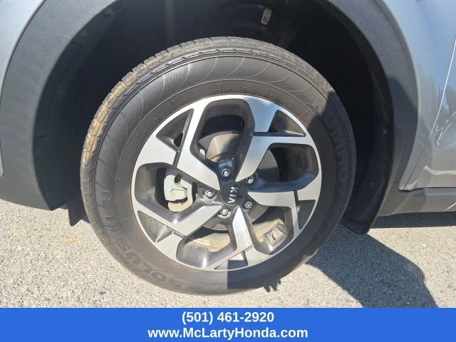 Used 2022 Gray Kia LX image 9