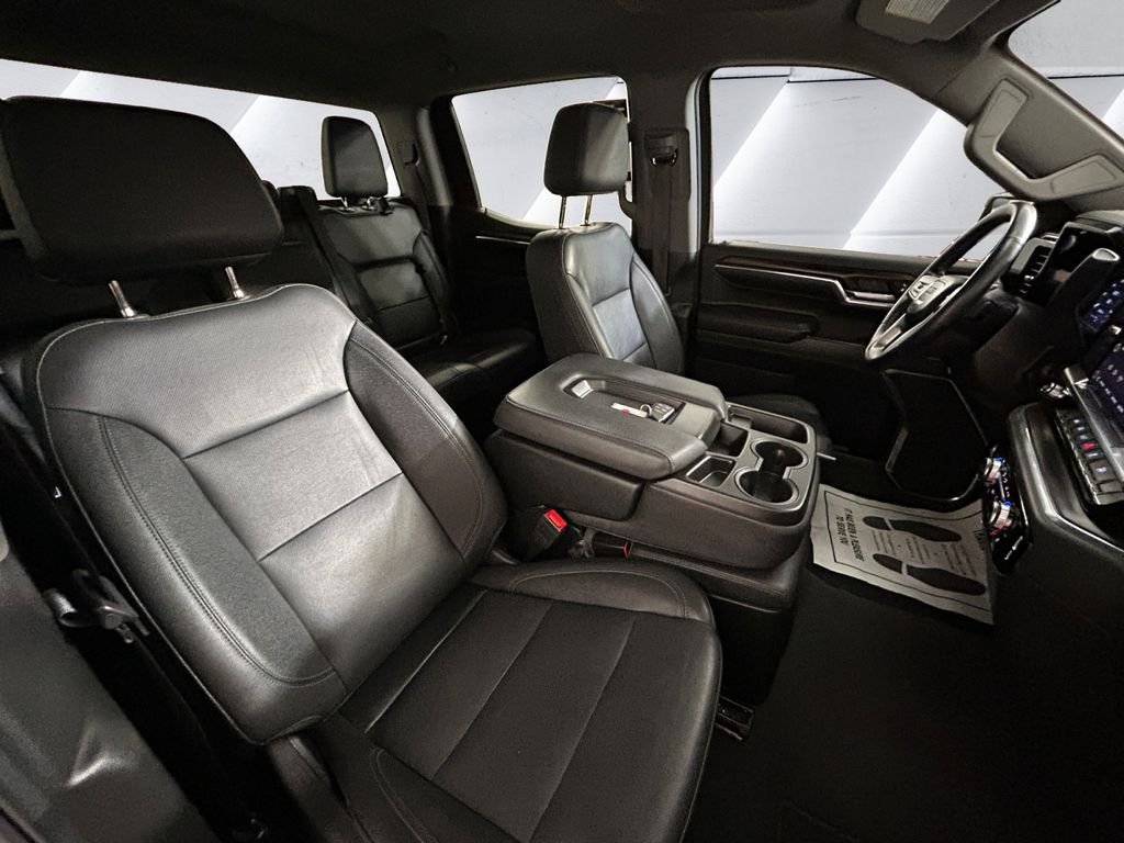 Used 2024 White GMC SLT image 14