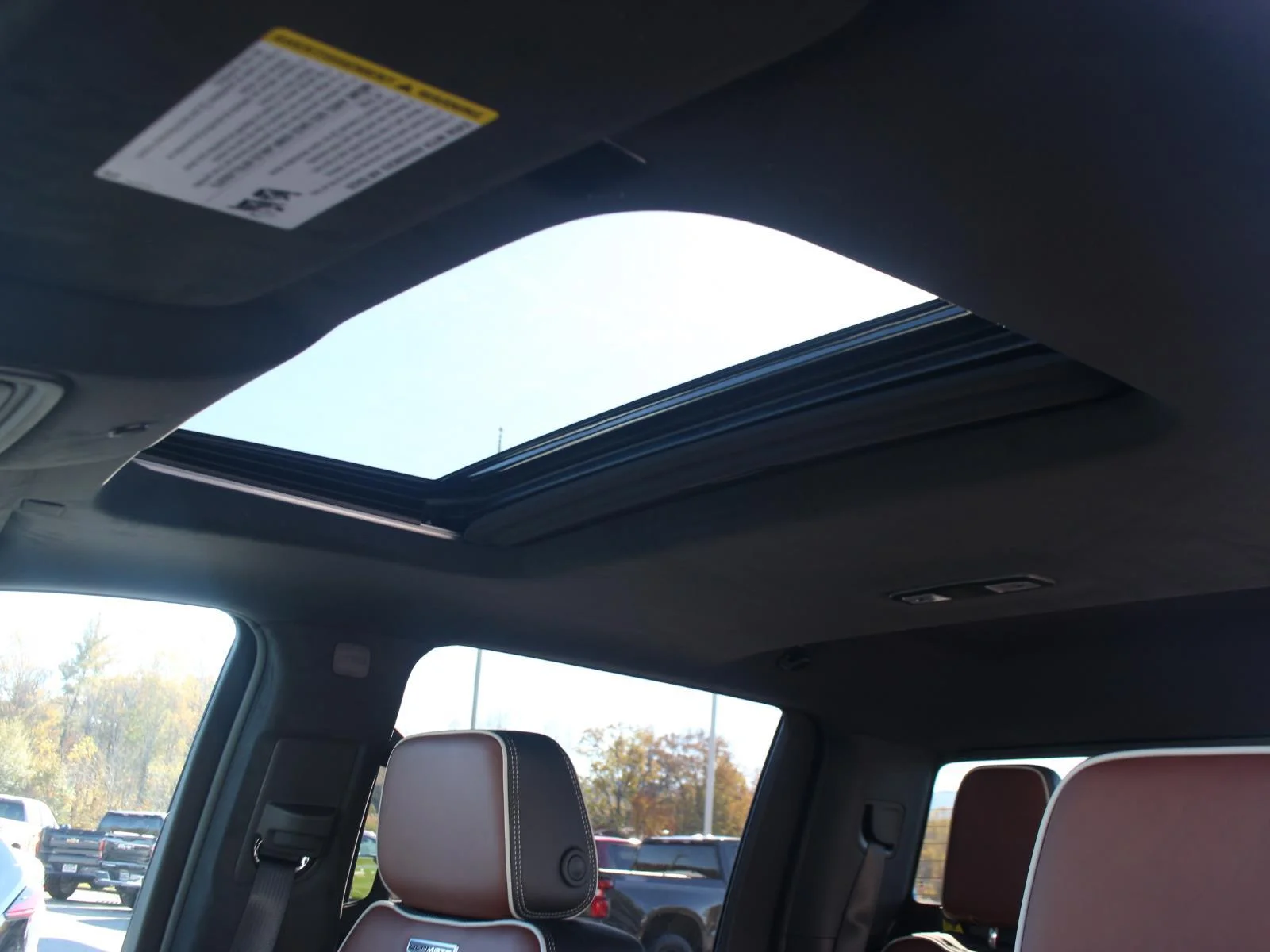 New 2026 Glacier White Tricoat GMC Denali Ultimate image 18