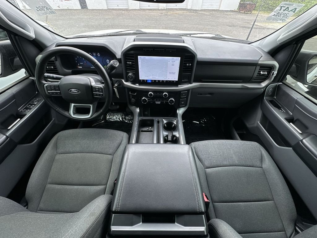 Used 2024 White Ford XLT image 13