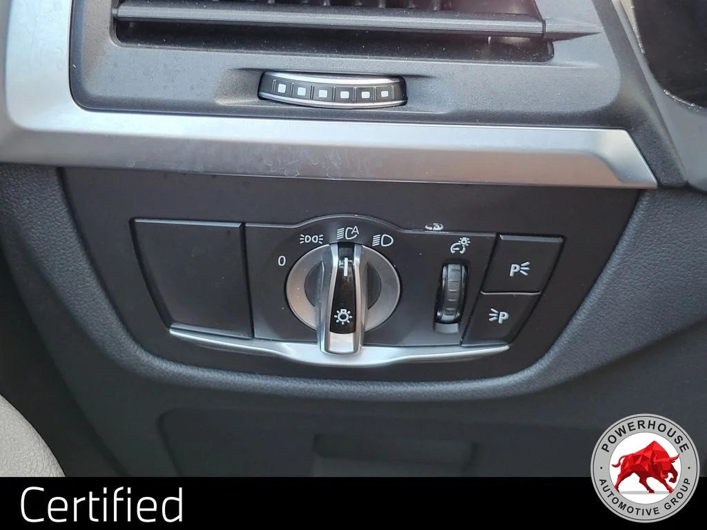 Used 2023 Gray BMW xDrive30i image 27