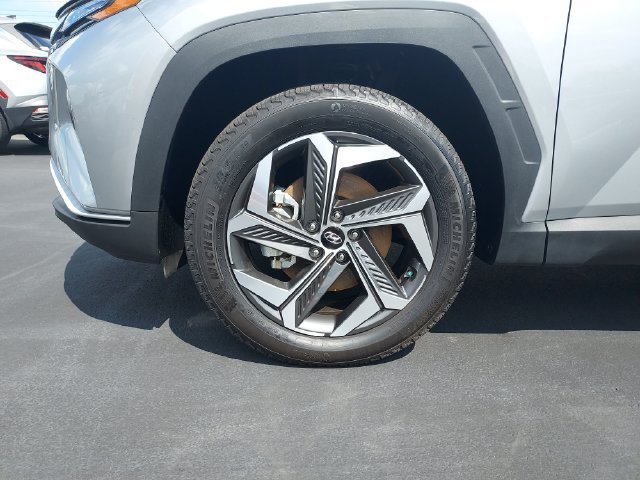 Used 2024 Silver Hyundai SEL image 10