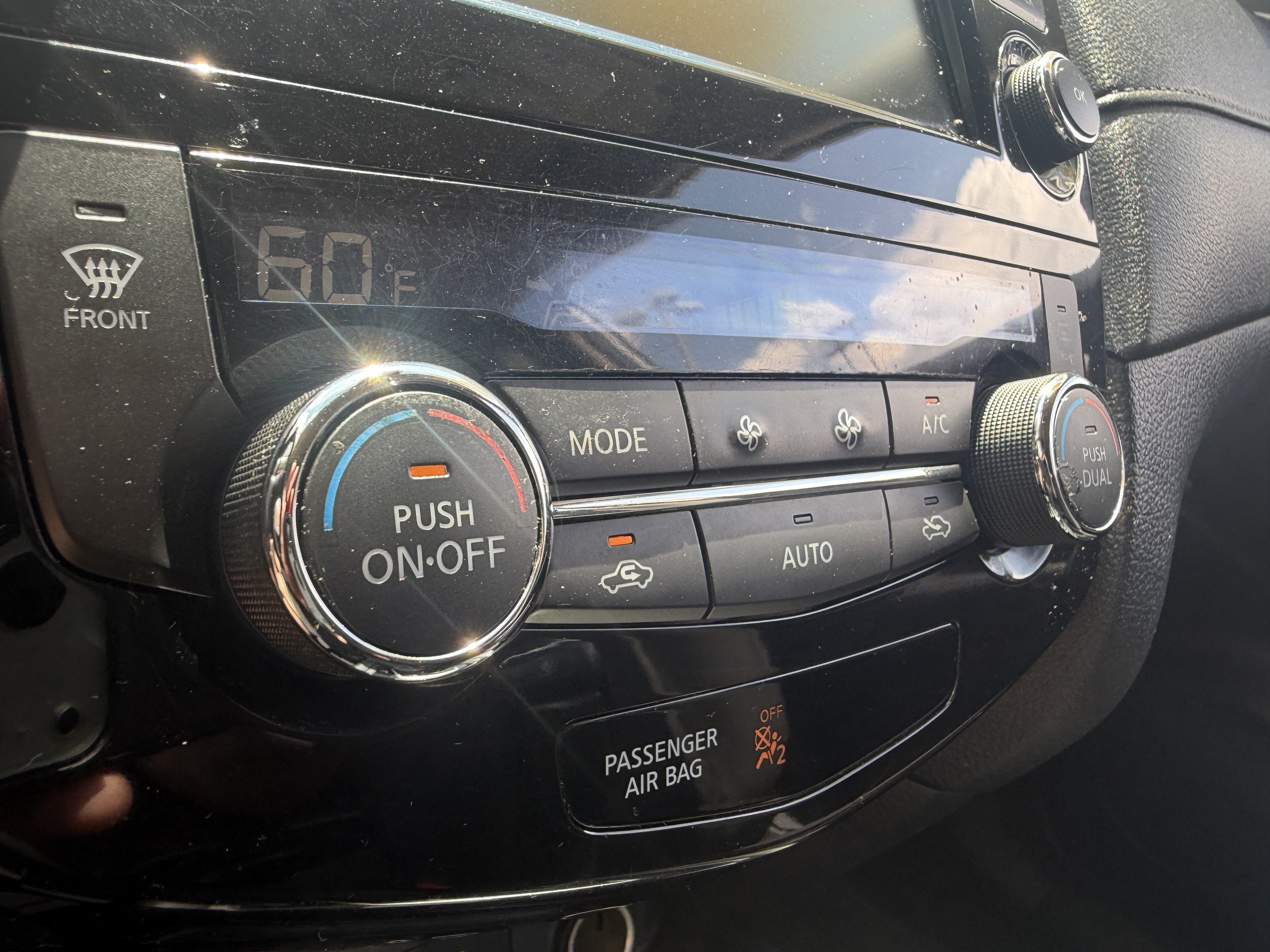 Used 2019 Brilliant Silver Metallic Nissan SV image 37
